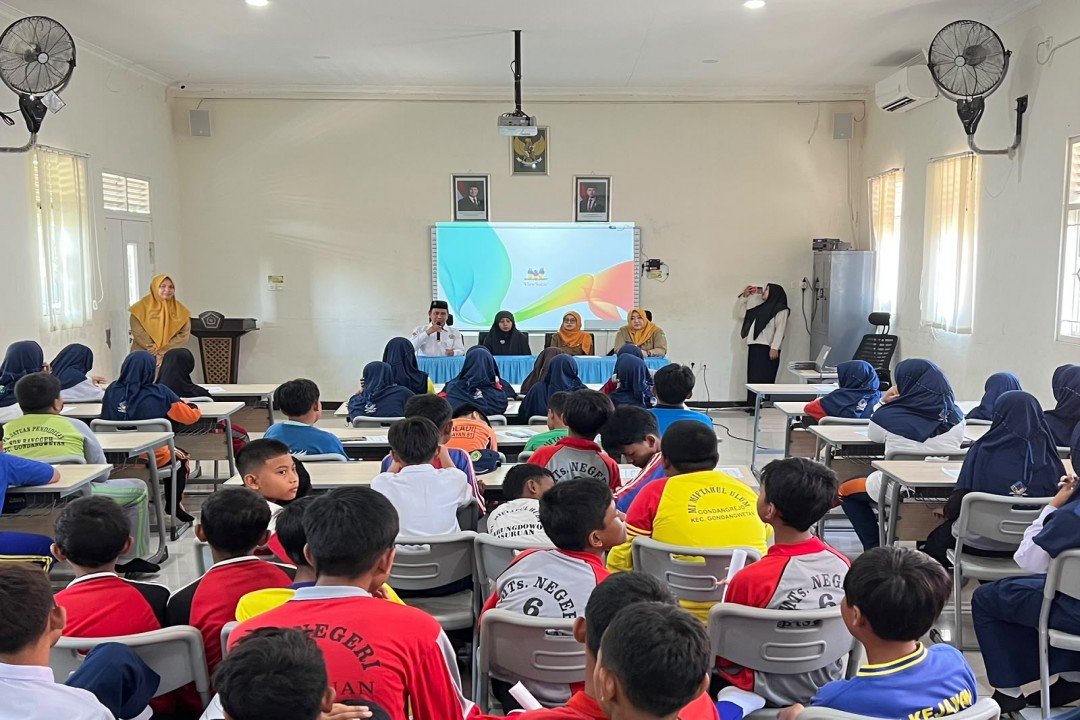 Dinas Kesehatan Kabupaten Pasuruan Bersama MTsN 6 Pasuruan Gelar Sosialisasi GERMAS dan AKSI BERGIZI
