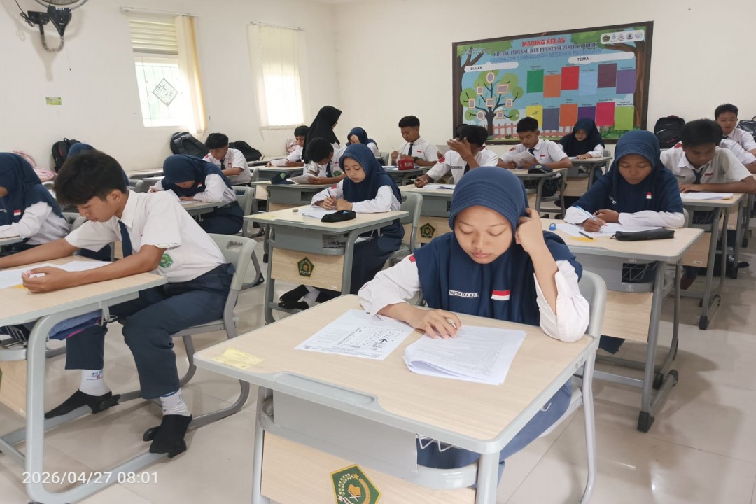 Hari Pertama Ujian Madrasah (UM) MTsN 6 Pasuruan Tahun 2026 Berjalan Lancar