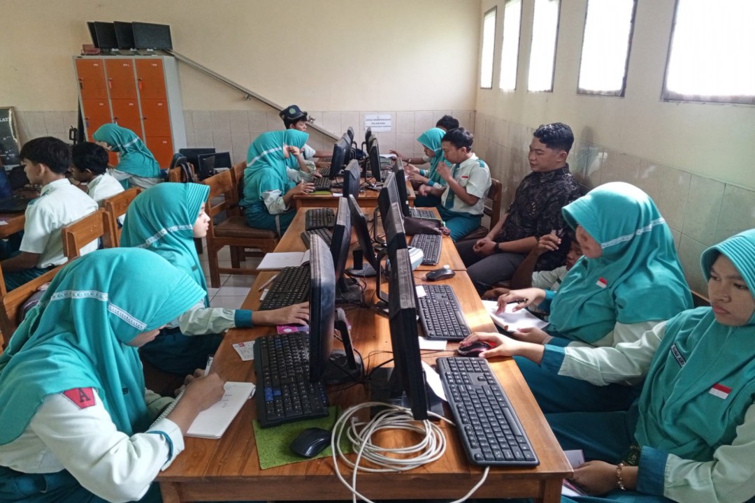 MTsN 6 Pasuruan Gelar Gladi Bersih Tes Kemampuan Akademik (TKA) ke-1